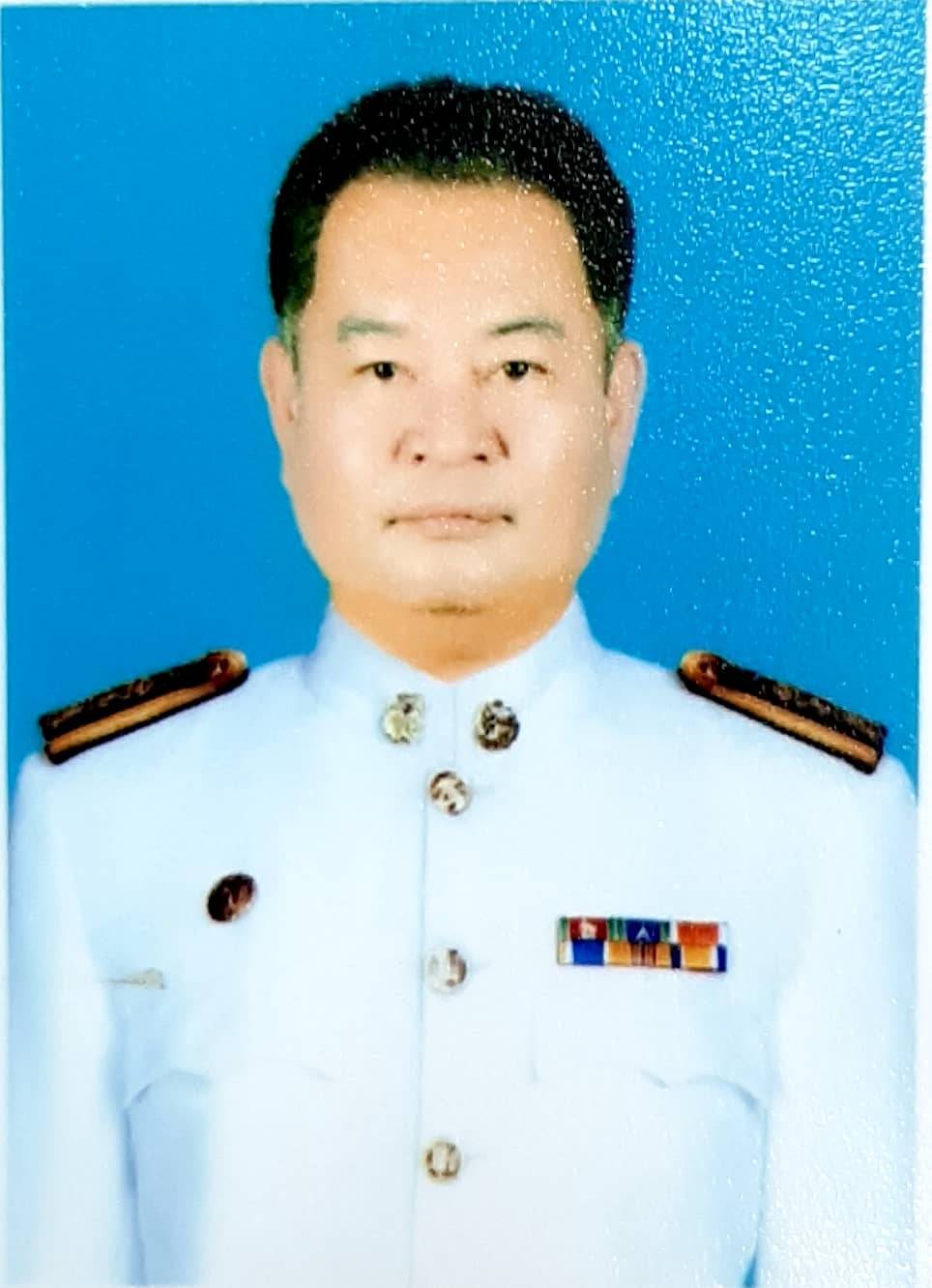 นายอาทิตย์   ใสกลาง