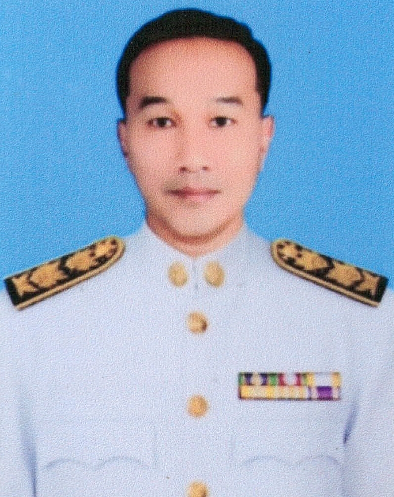 นายสราวุทร   สายบุตร